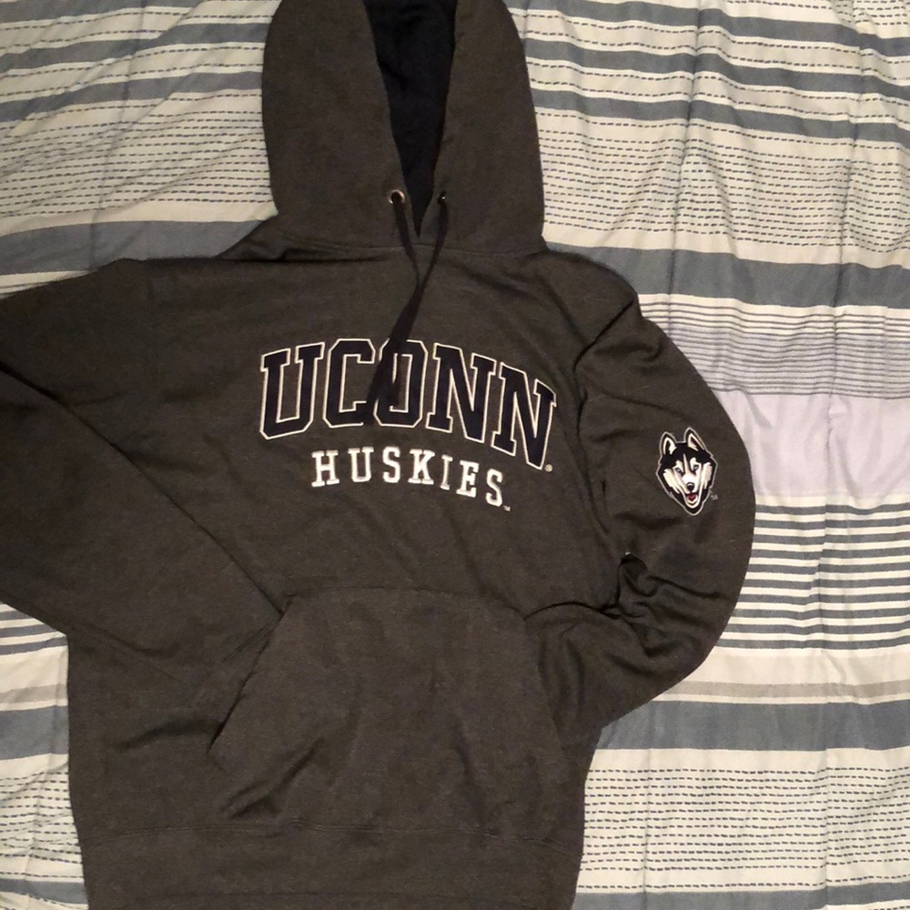 UConn Huskies Sweatshirt